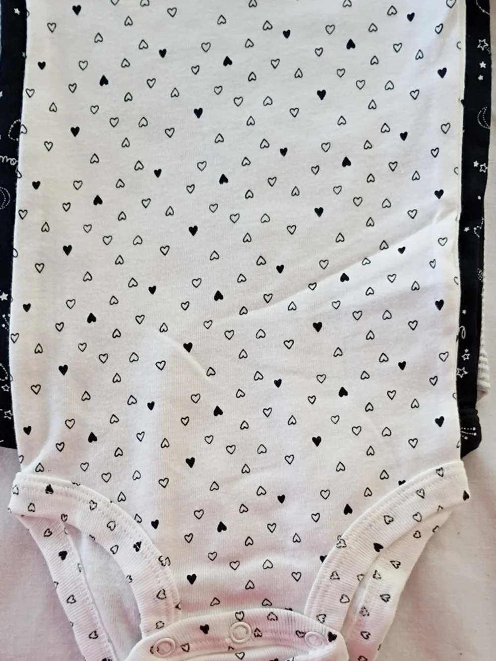 NWT Carter's 5 Piece Short Sleeve Cotton Bodysuits Pink Black Hearts Sz 9 Month